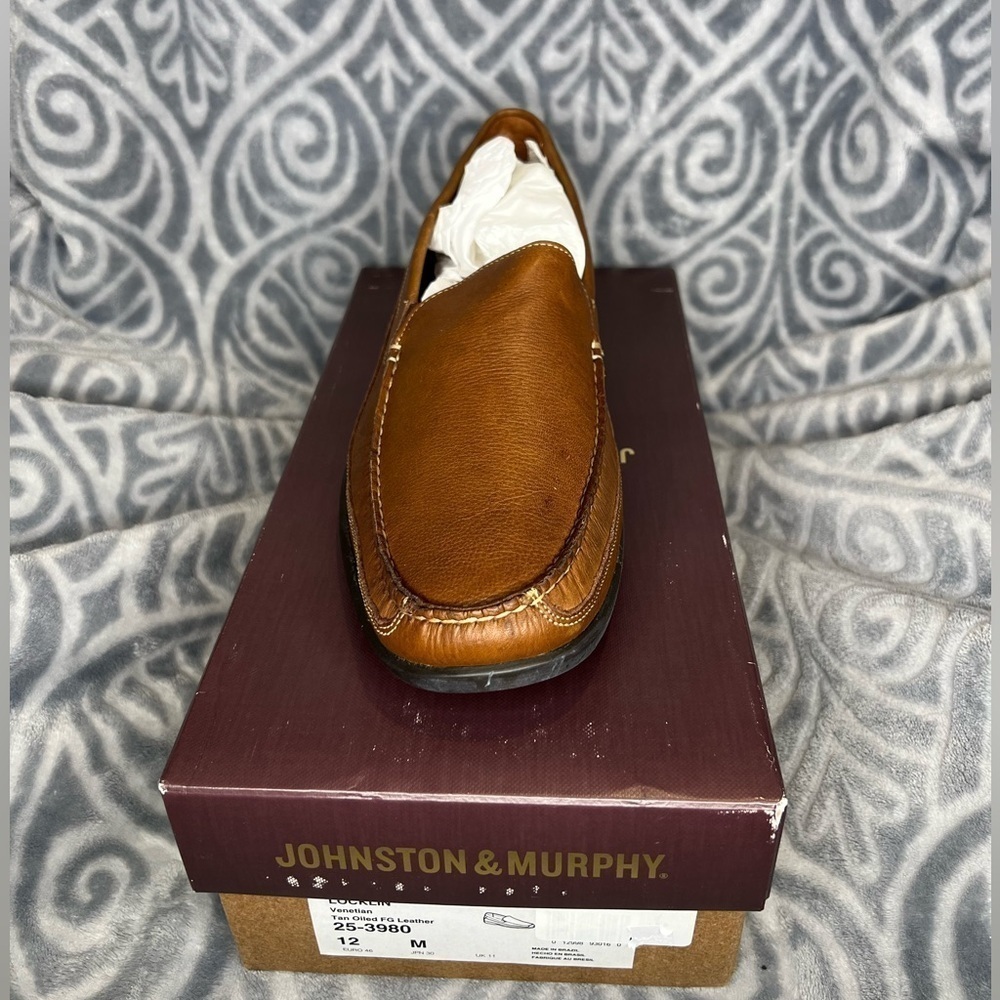 S39. NWT Johnston & Murphy Locklin Venetian TAN oiled Full Grain Leather…